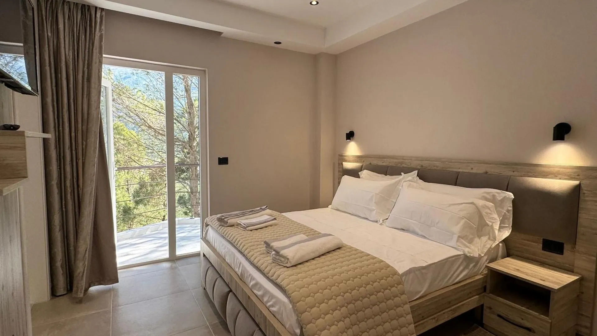Hotel Kseal Përmet 3*,